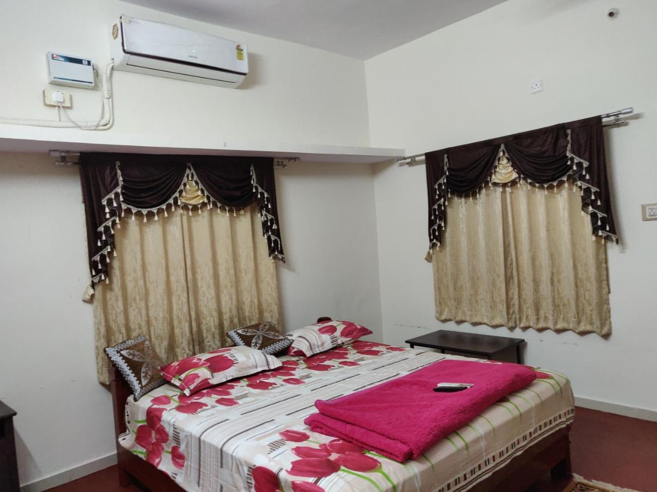 Srb Residency Otel Tiruvannāmalai Dış mekan fotoğraf