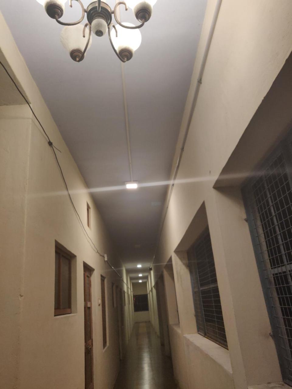 Srb Residency Otel Tiruvannāmalai Dış mekan fotoğraf